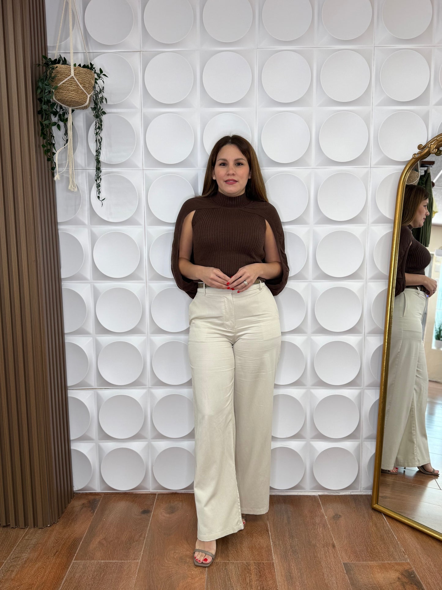 COCOA CAPE SWEATER TOP
