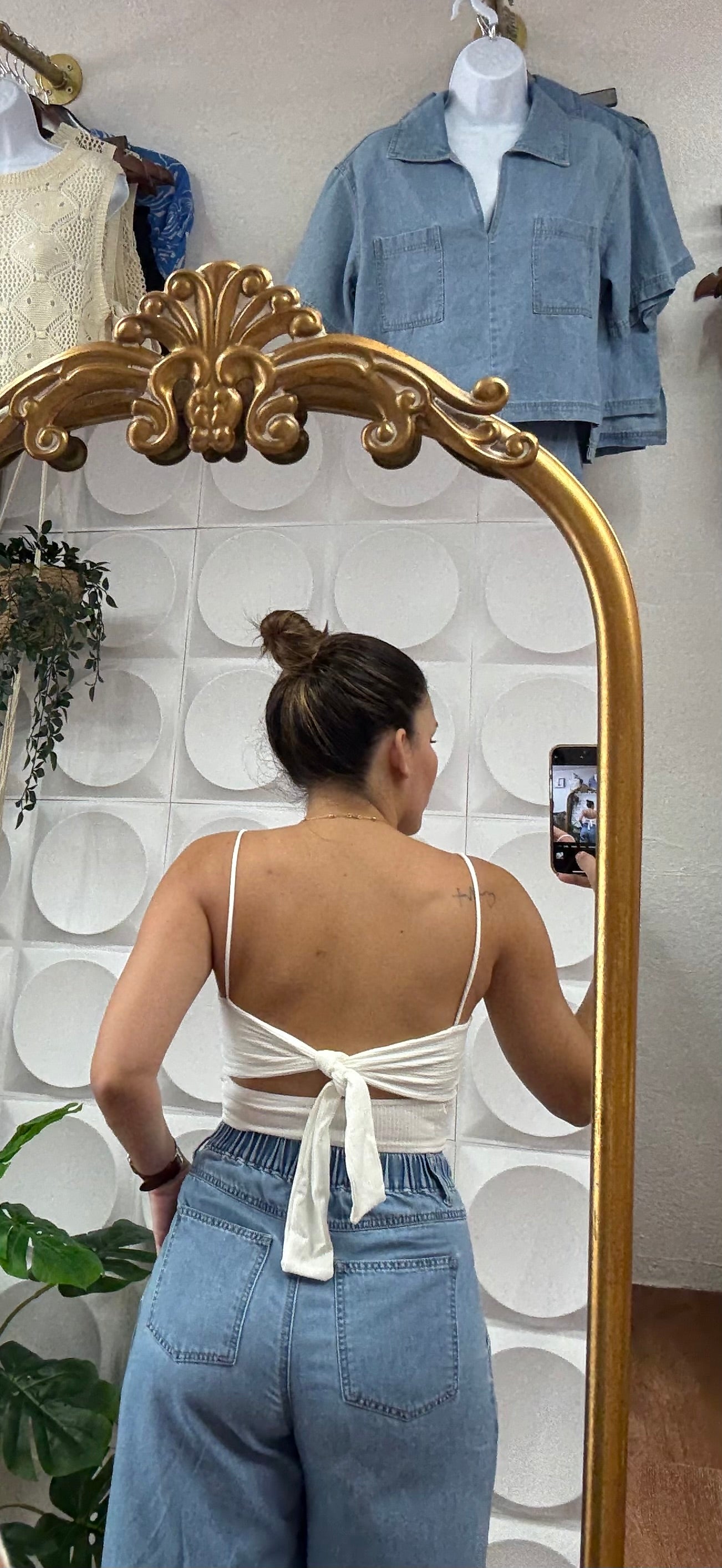 WHITE CROP TOP