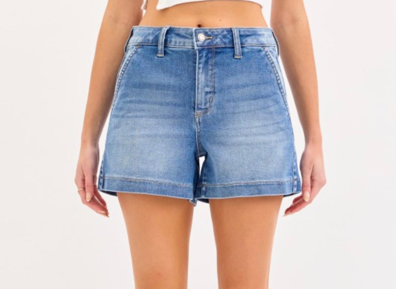 CELLO SHORT JEAN