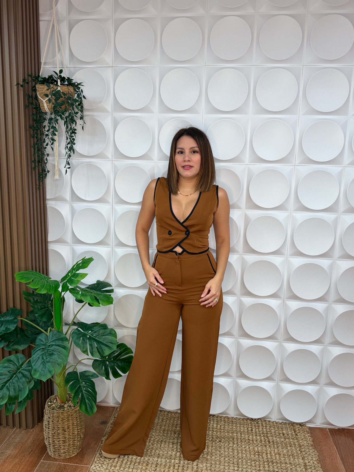 CARAMEL VEST AND PANT SET