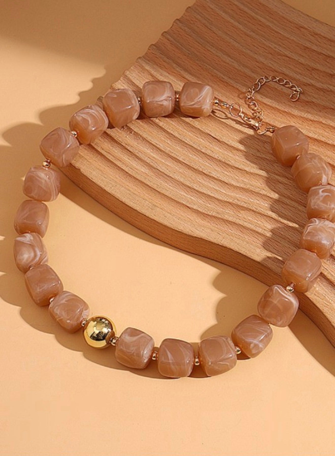 CAMEL NECKLACE