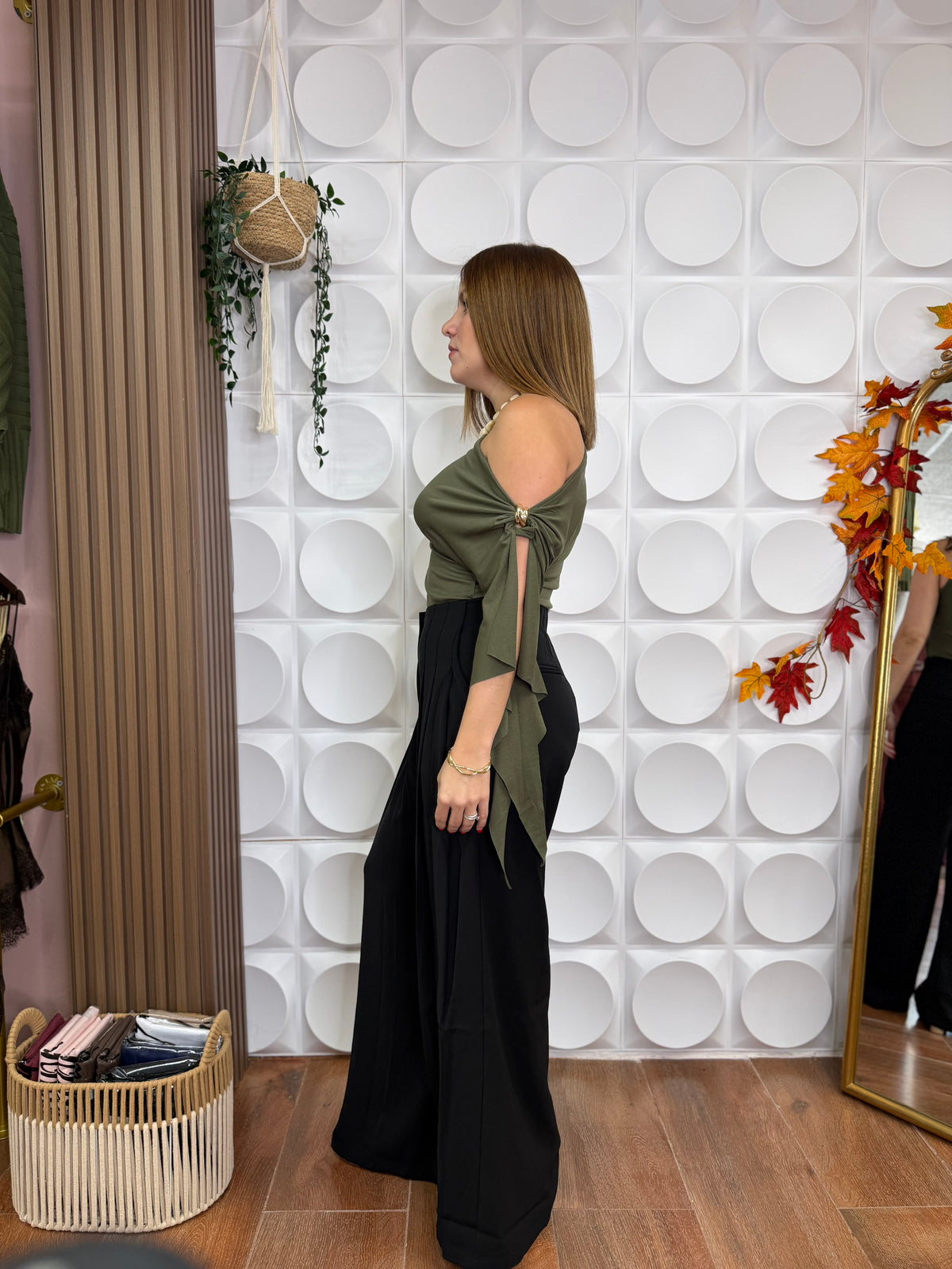 EMERALD OLIVE TOP