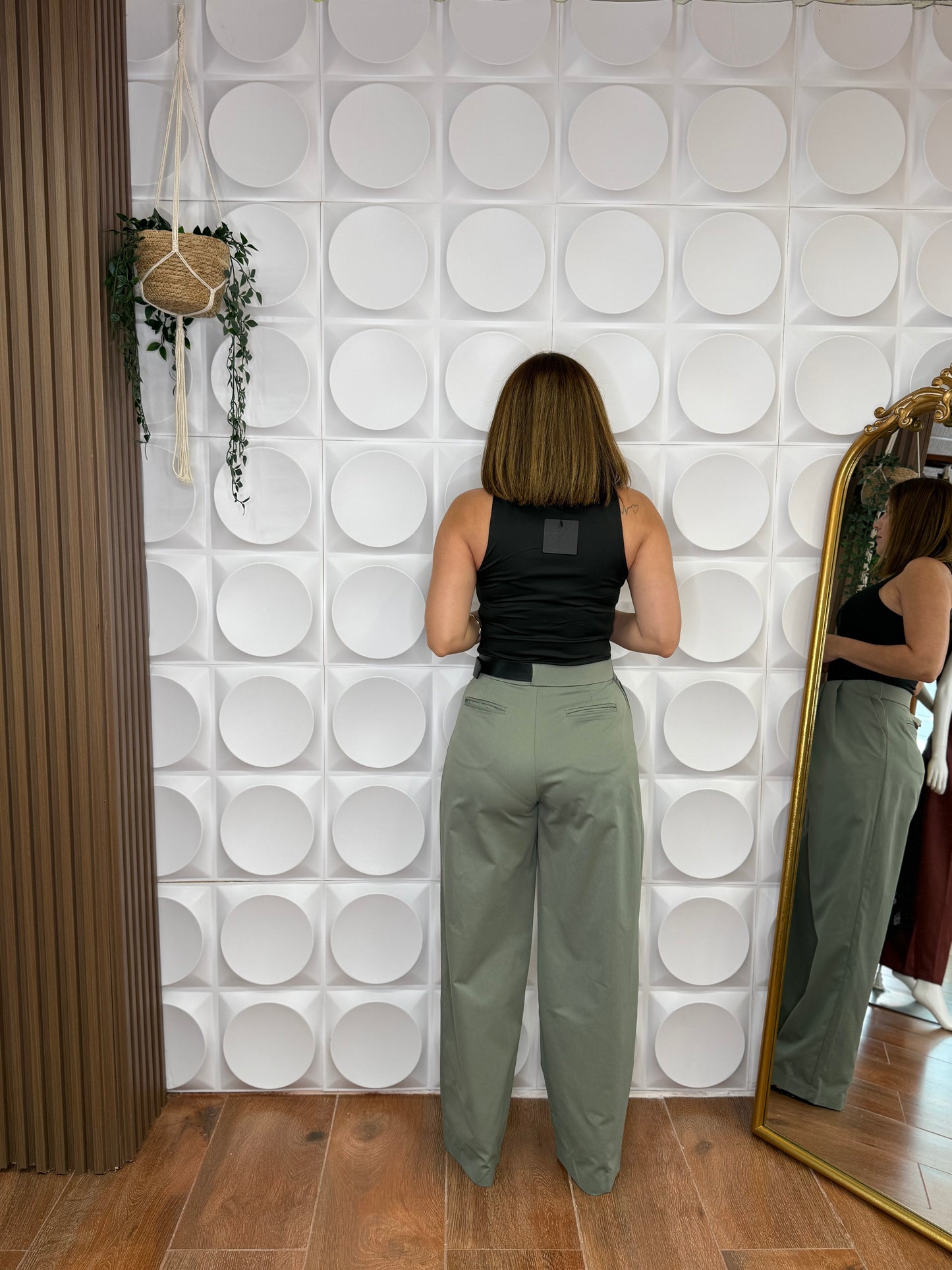 LUMI PLEATED PANTS